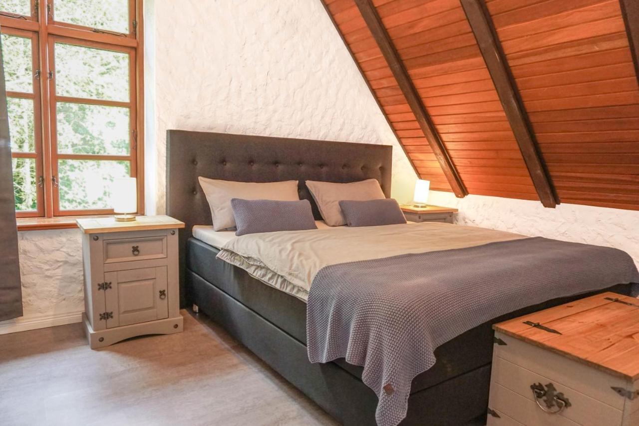 Gnarrenburg Ruhe Unter Reet-Haus Mit Sauna, Whirlpool Und Kamin מראה חיצוני תמונה